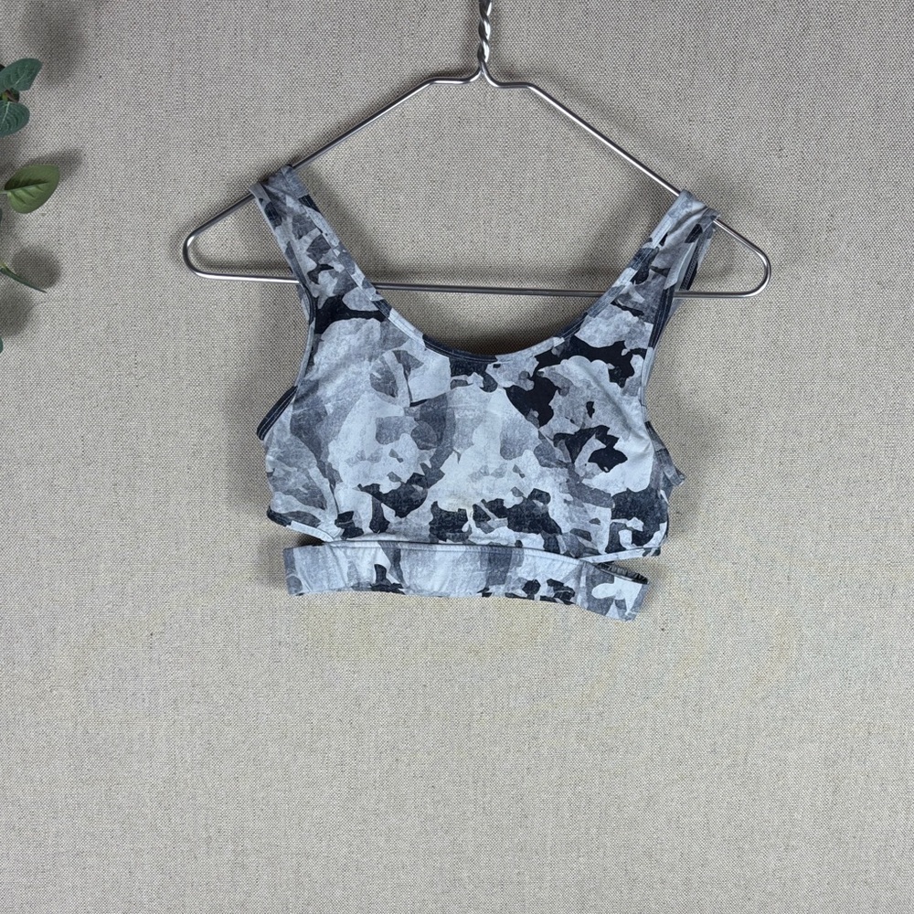 Varley > Gray Black Camo Sports Bra Extra Small